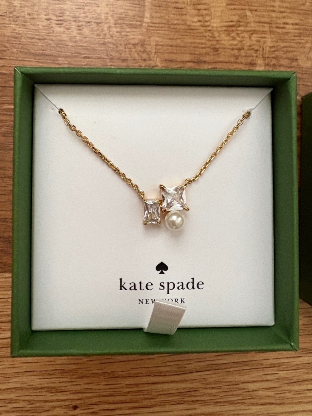 NIB Kate Spade New York Victoria Necklace